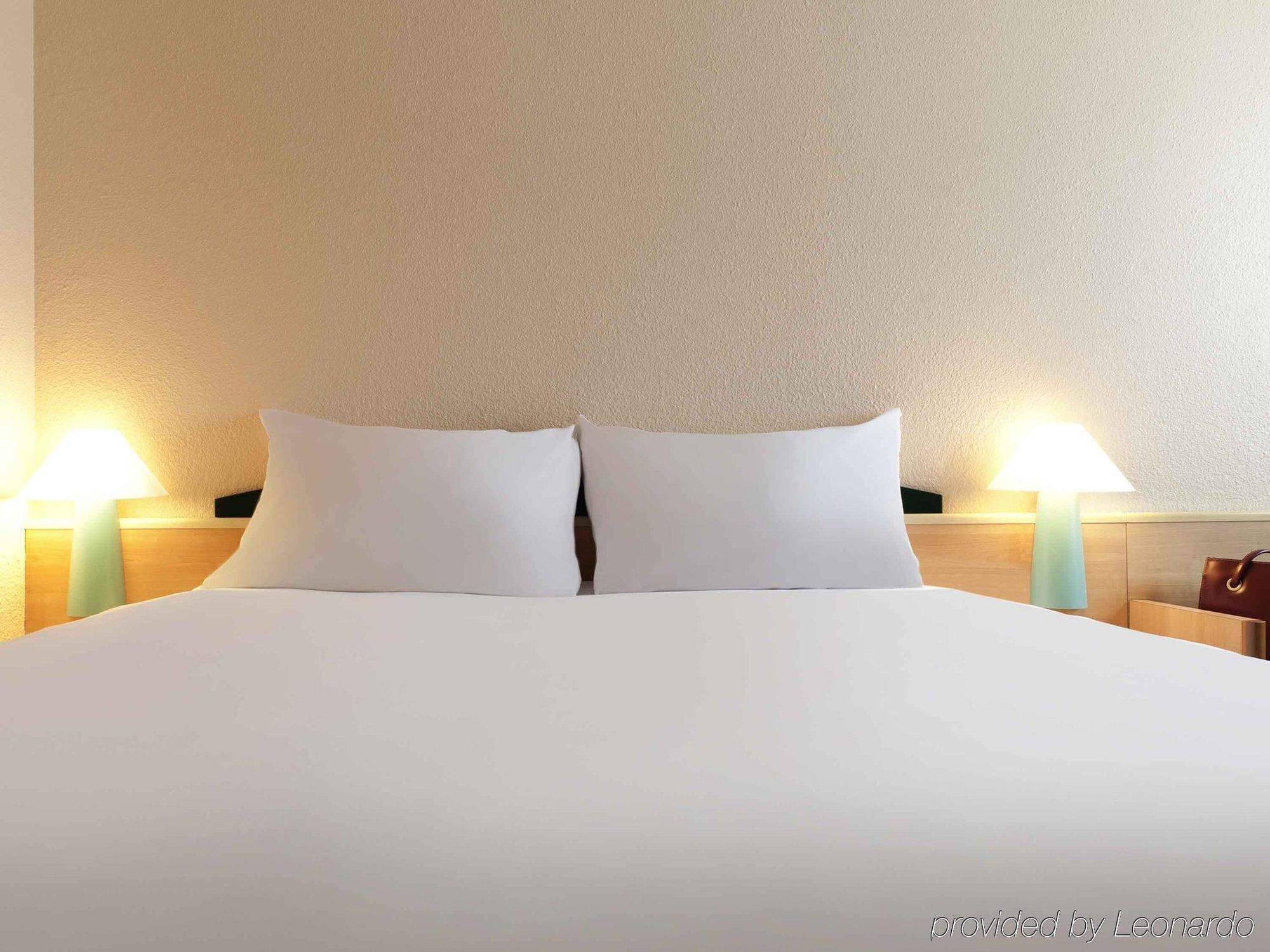 B&B Hotel Bordeaux Merignac Cadera Aeroport Eksteriør billede